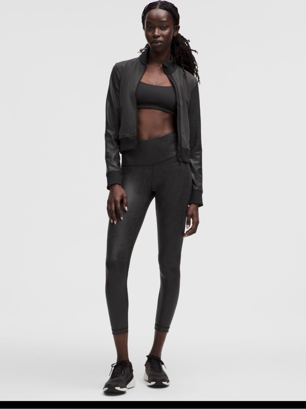 Super cute lululemon Wunder Train matte foil tights size 6